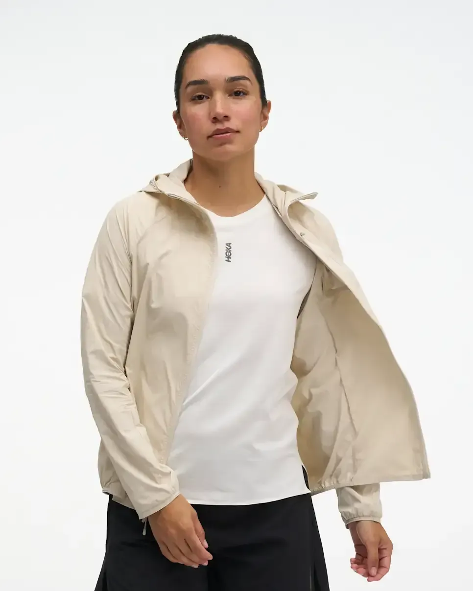 HOKA SkyFlow Wind Jacket Oat Milk (Women's)